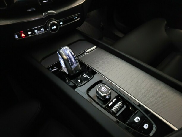 volvo-xc-60-plug-in-petrol-2019-big-29