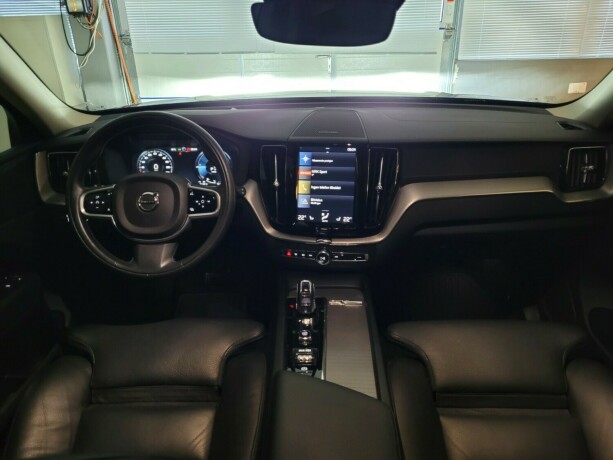 volvo-xc-60-plug-in-petrol-2019-big-46