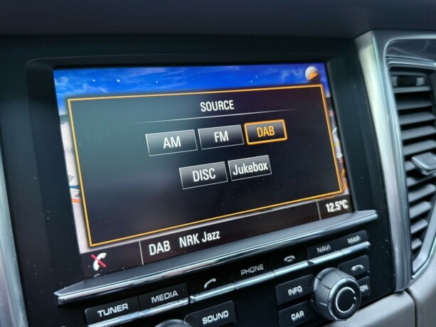 porsche-macan-diesel-2014-big-31