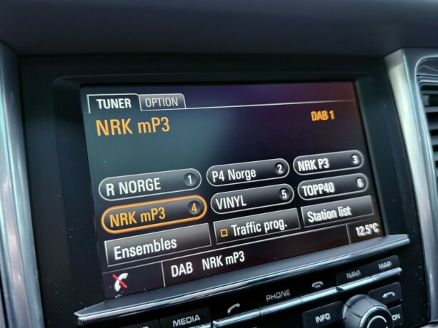 porsche-macan-diesel-2014-big-26