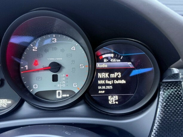 porsche-macan-diesel-2014-big-19