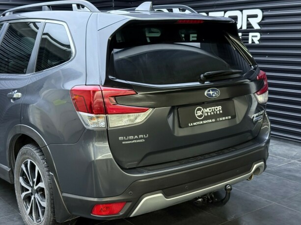 subaru-forester-elektrisitetbensin-2020-big-5