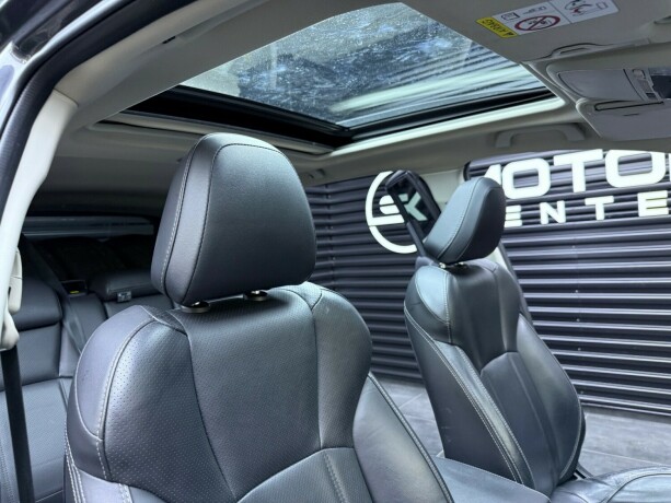 subaru-forester-elektrisitetbensin-2020-big-37