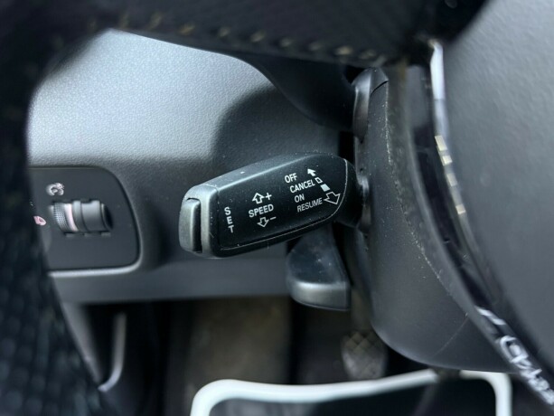 audi-a1-bensin-2012-big-16