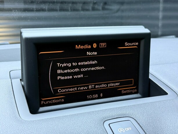 audi-a1-bensin-2012-big-21