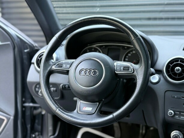 audi-a1-bensin-2012-big-12