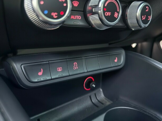 audi-a1-bensin-2012-big-24