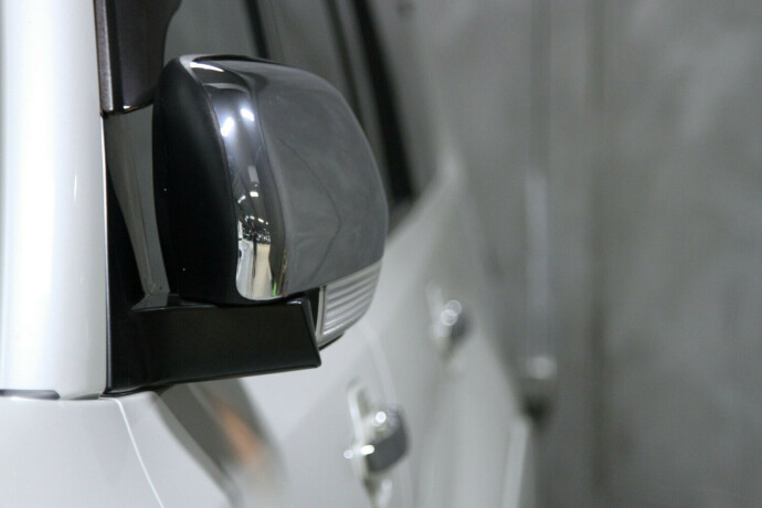 mitsubishi-pajero-diesel-2014-big-19