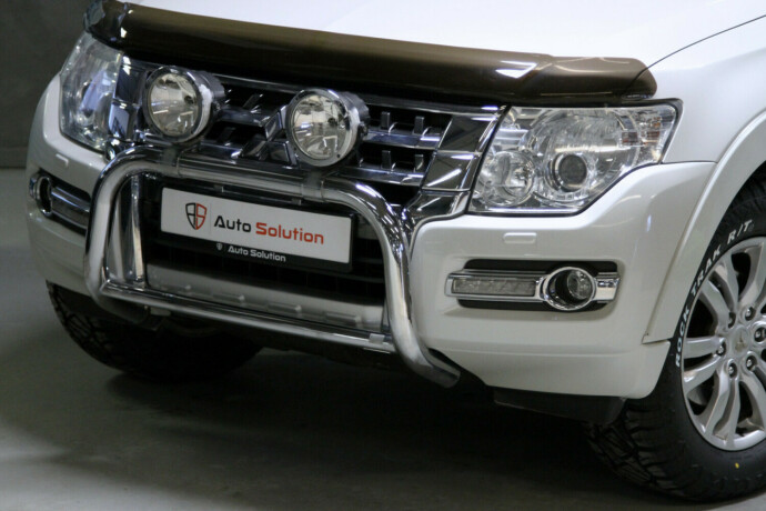 mitsubishi-pajero-diesel-2014-big-20