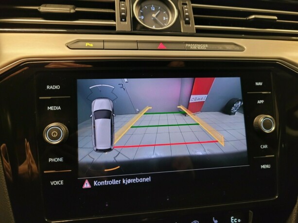 volkswagen-passat-plug-in-petrol-2018-big-29