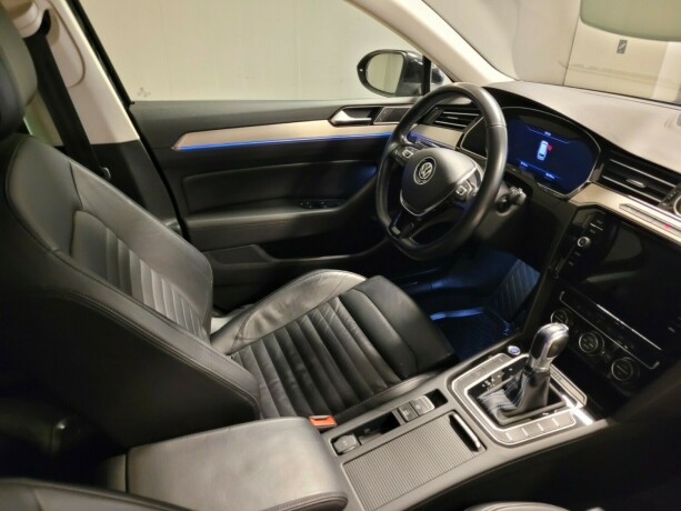 volkswagen-passat-plug-in-petrol-2018-big-13