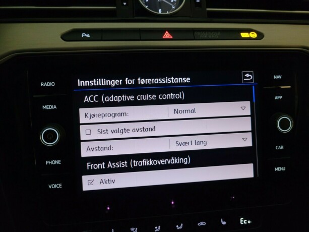 volkswagen-passat-plug-in-petrol-2018-big-36