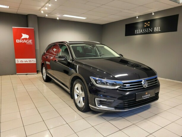 volkswagen-passat-plug-in-petrol-2018-big-9