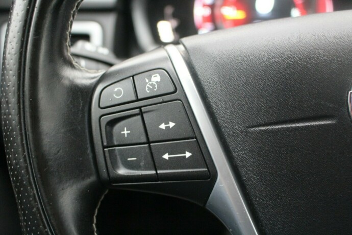 volvo-v70-diesel-2016-big-12