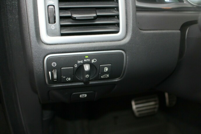 volvo-v70-diesel-2016-big-9