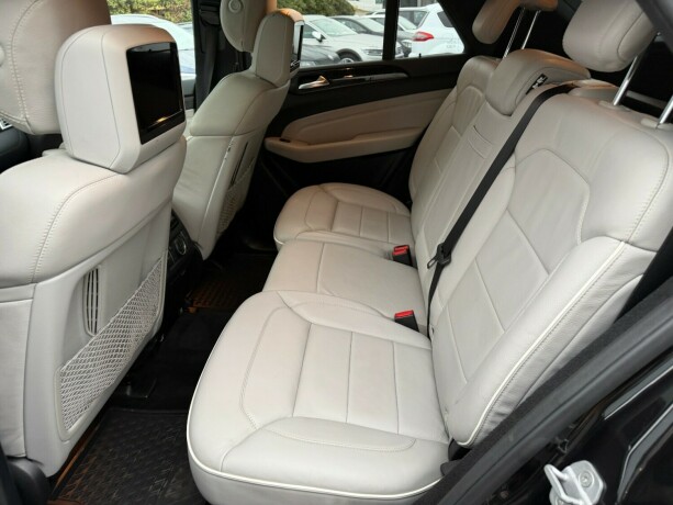 mercedes-benz-m-klasse-diesel-2012-big-15