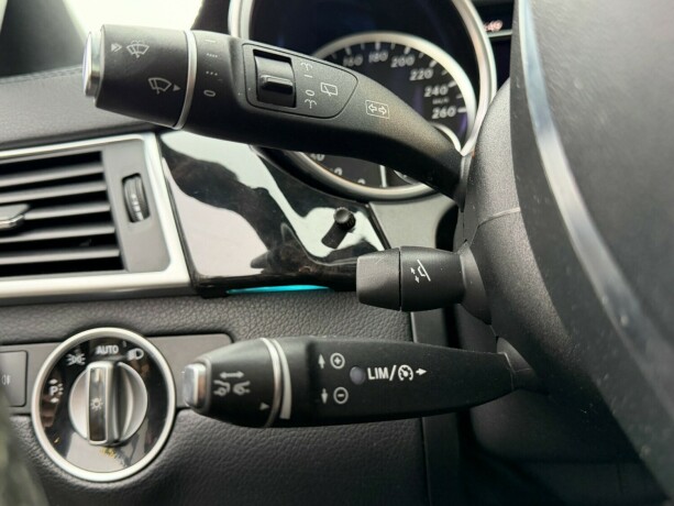 mercedes-benz-m-klasse-diesel-2012-big-18