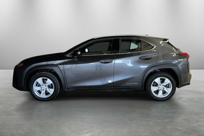 lexus-ux-elektrisitet-2022-big-33