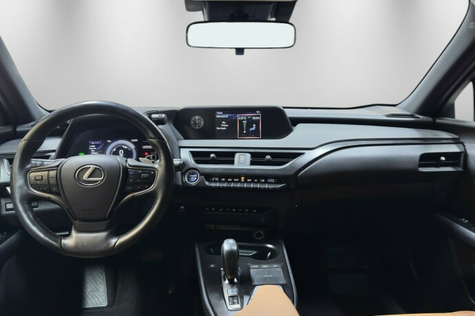 lexus-ux-elektrisitet-2022-big-3