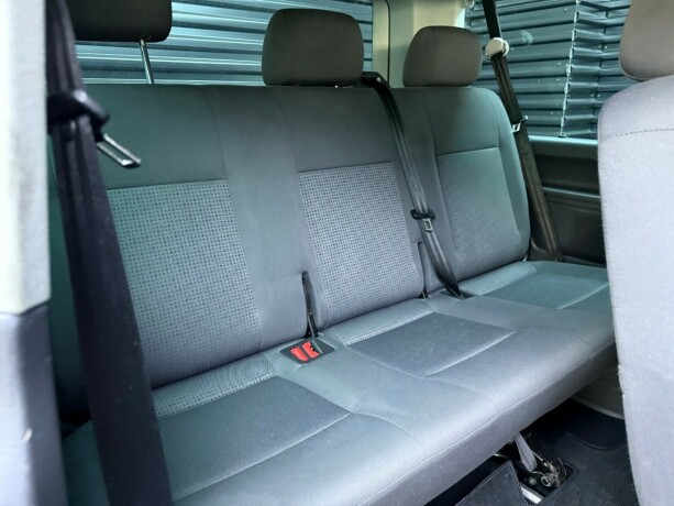 volkswagen-caravelle-diesel-2008-big-21