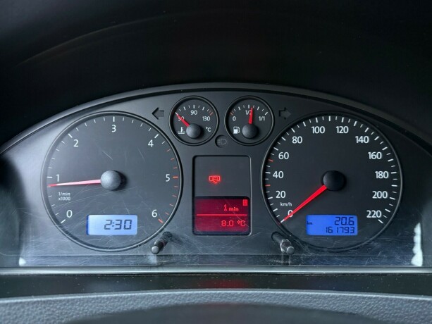 volkswagen-caravelle-diesel-2008-big-14