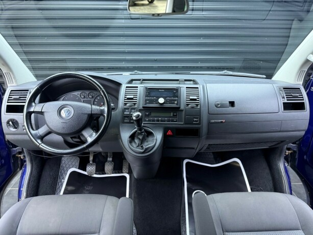 volkswagen-caravelle-diesel-2008-big-9