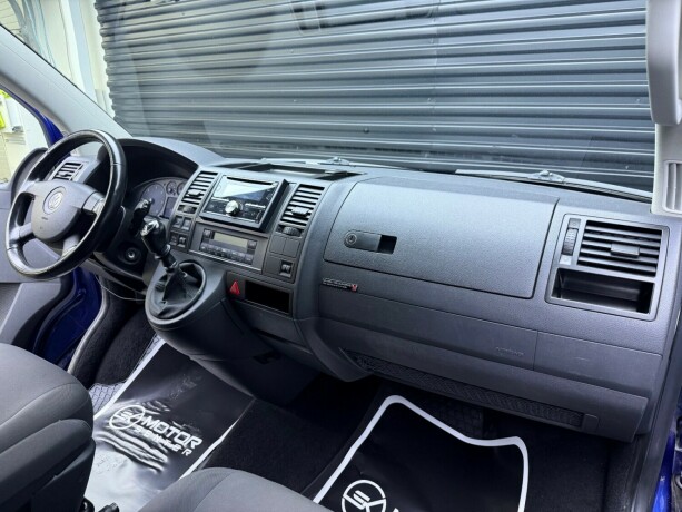 volkswagen-caravelle-diesel-2008-big-11