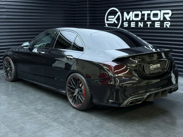 mercedes-benz-c-klasse-bensin-2016-big-1