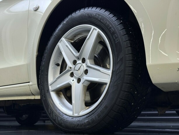 mercedes-benz-vito-diesel-2022-big-8