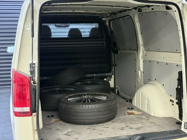 mercedes-benz-vito-diesel-2022-big-29
