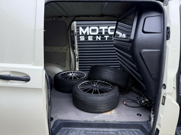 mercedes-benz-vito-diesel-2022-big-26