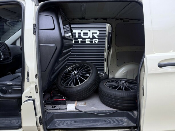mercedes-benz-vito-diesel-2022-big-25