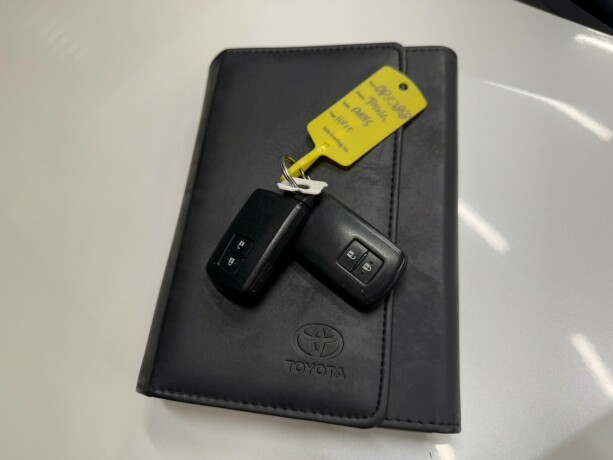 toyota-auris-bensin-2013-big-35