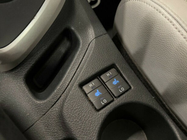 toyota-auris-bensin-2013-big-27