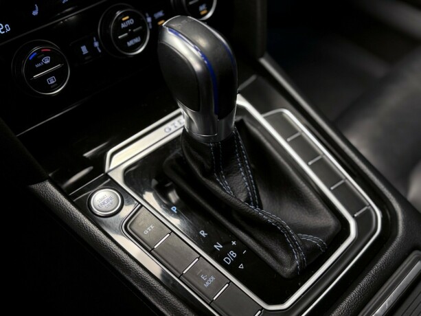 volkswagen-passat-elektrisitetbensin-2017-big-21