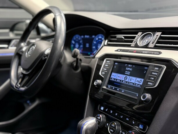 volkswagen-passat-elektrisitetbensin-2017-big-14