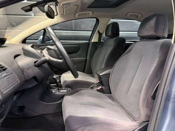 citroen-c4-bensin-2007-big-12