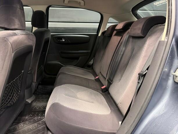 citroen-c4-bensin-2007-big-16