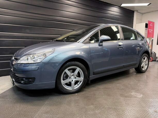 citroen-c4-bensin-2007-big-1