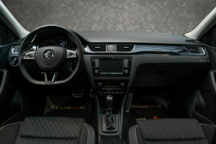 skoda-rapid-bensin-2019-big-27