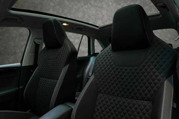 skoda-rapid-bensin-2019-big-25