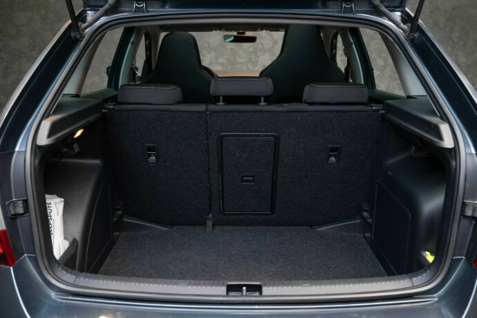 skoda-rapid-bensin-2019-big-31