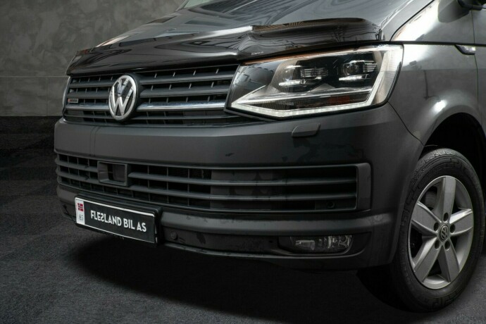 volkswagen-transporter-diesel-2018-big-2