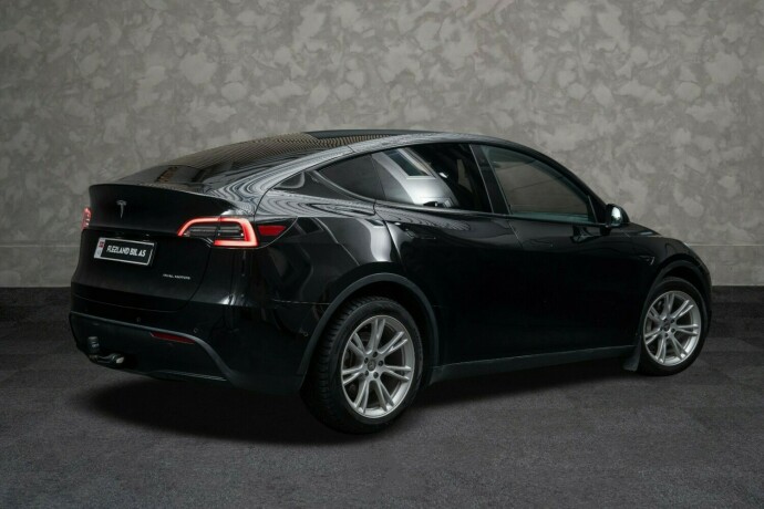 tesla-model-y-elektrisitet-2022-big-8