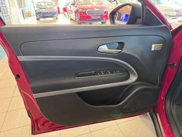 jeep-avenger-elektrisitet-2024-big-10