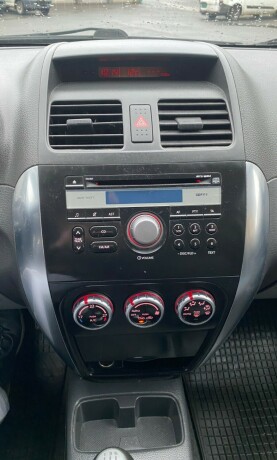 suzuki-sx4-bensin-2007-big-13