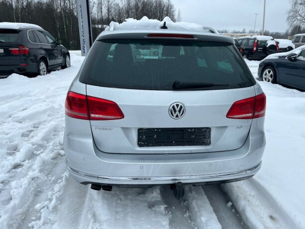 volkswagen-passat-diesel-2014-big-10