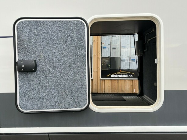 carthago-chic-i47-e-line-2-enkle-senger-senkeseng-alde-diesel-2009-big-11