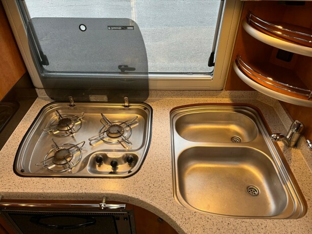 carthago-chic-i47-e-line-2-enkle-senger-senkeseng-alde-diesel-2009-big-42