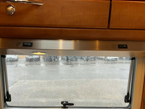 carthago-chic-i47-e-line-2-enkle-senger-senkeseng-alde-diesel-2009-big-38